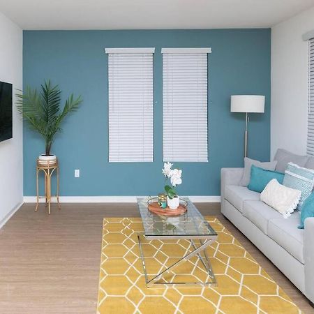 Amazing 2 Bedroom 7 Min From Disneyland W Free Parking 애너하임 외부 사진