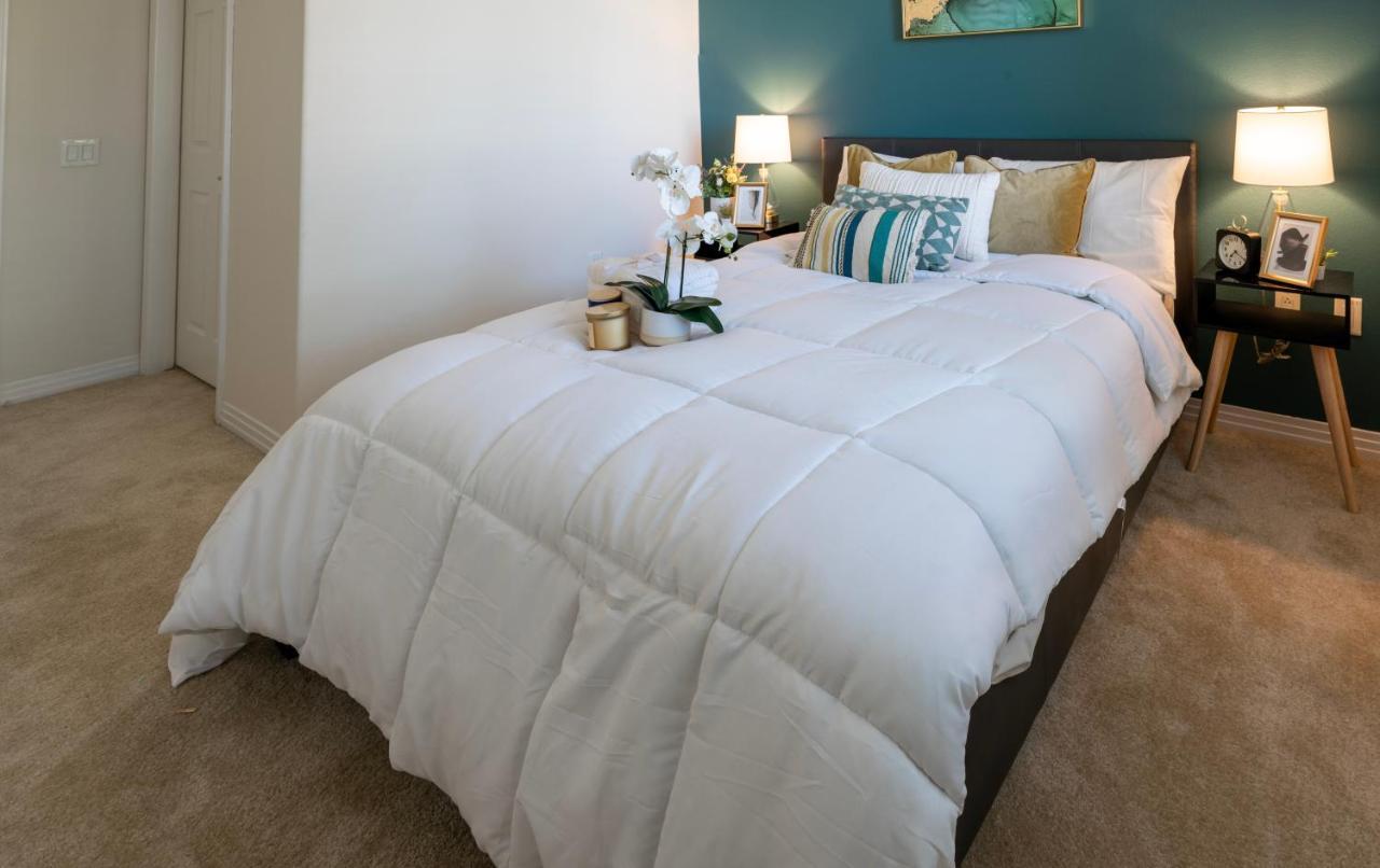 Amazing 2 Bedroom 7 Min From Disneyland W Free Parking 애너하임 외부 사진
