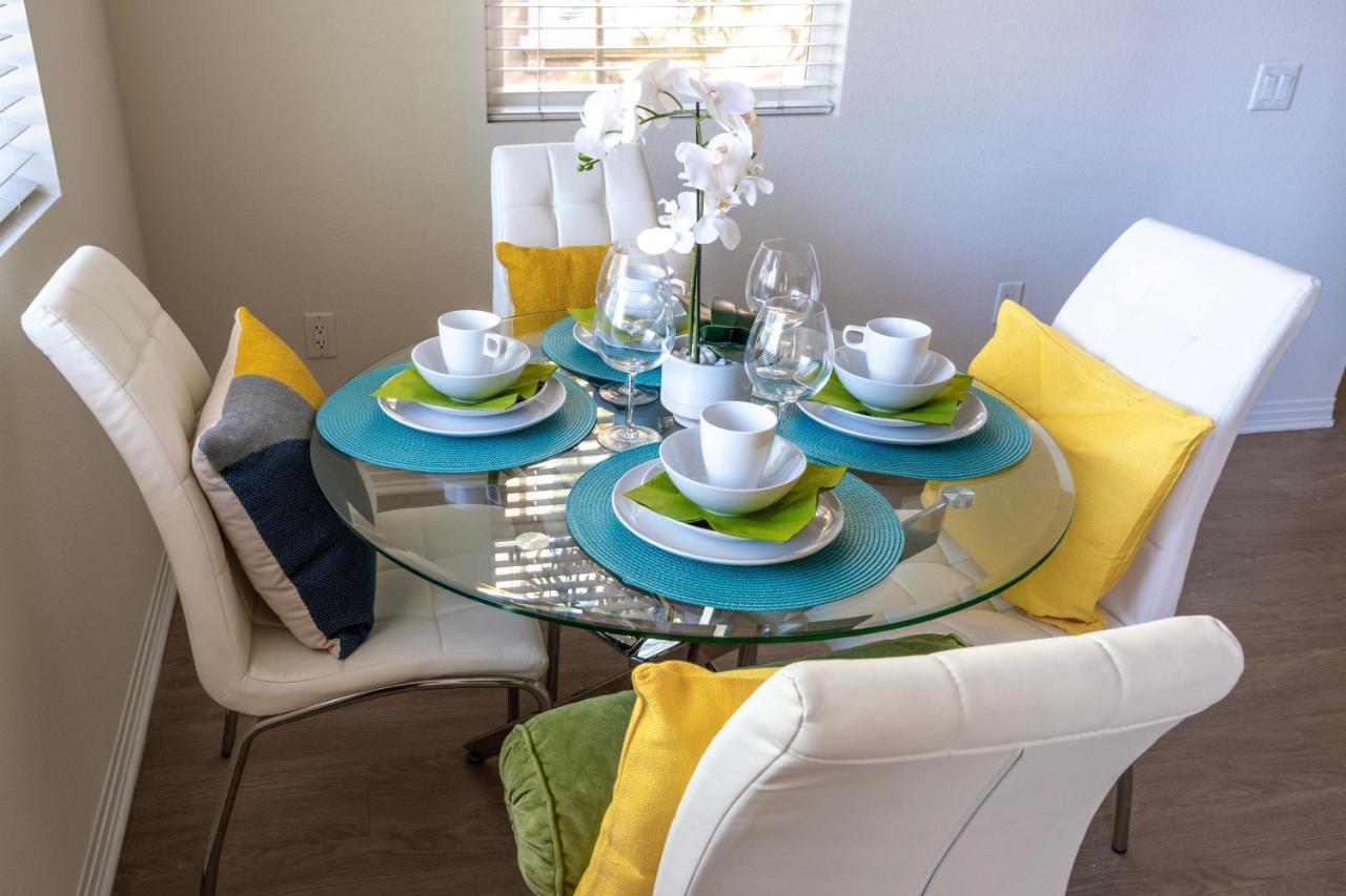 Amazing 2 Bedroom 7 Min From Disneyland W Free Parking 애너하임 외부 사진